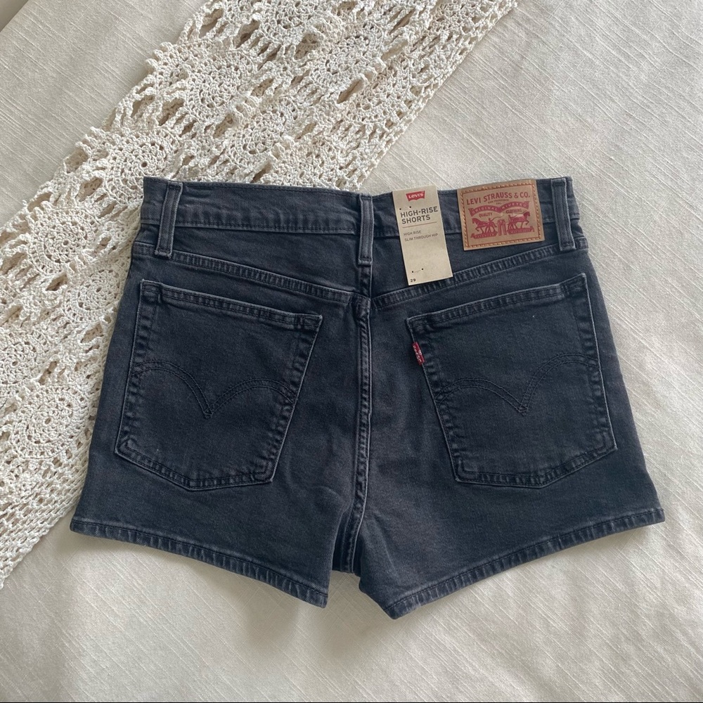 Levi’s High Rise Jean Shorts - Picture 5 of 12